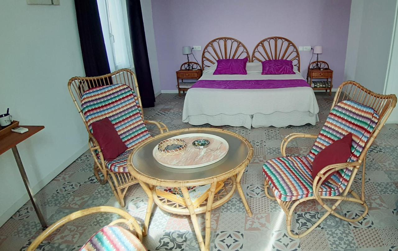 סן-לורן-דה-לה-סלאנק Chambre D'Hotes Du Mas Julianas מראה חיצוני תמונה